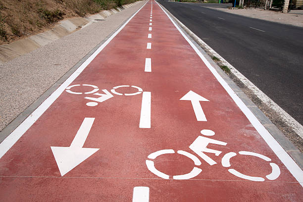 istock Bike Symbol on Bicycle Lane 476278428