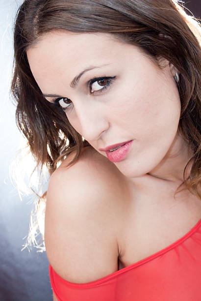 istock Beautiful Brunette Girl 476282983