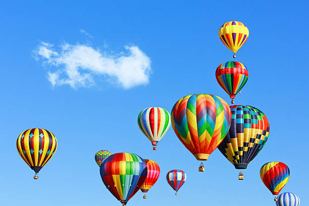 istock Hot air balloons 476283955