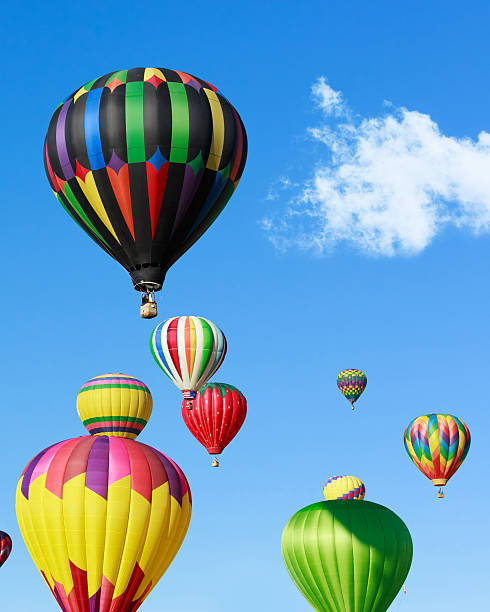 istock Hot air balloons 476289755