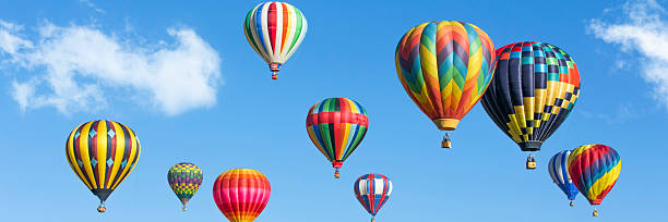 istock Hot air balloons 476289815