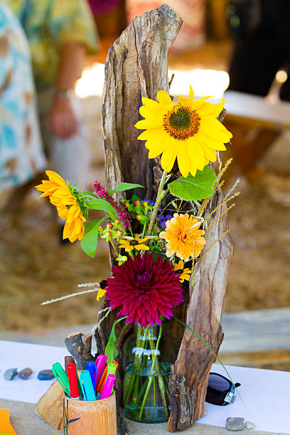 istock Wedding Decorations Organic Wildflowers 476294477