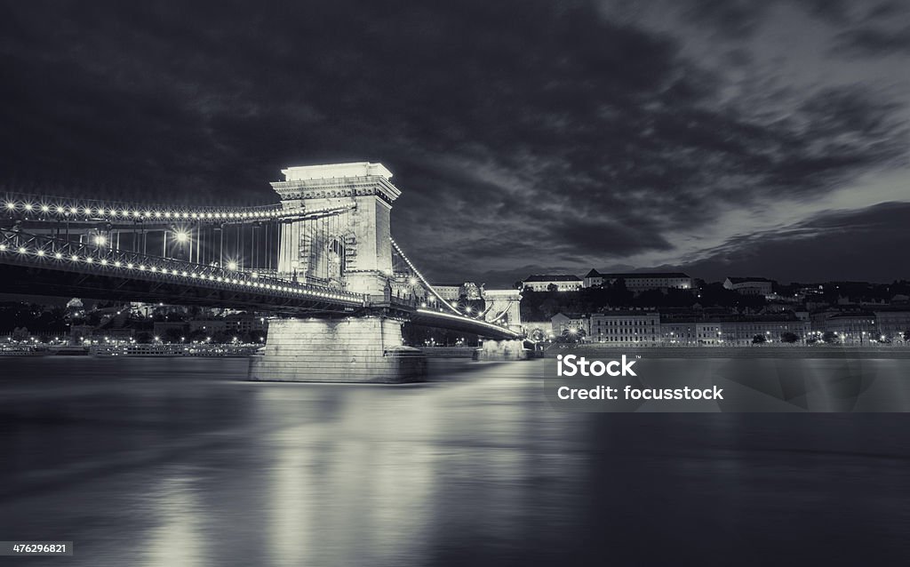 Budapeste Ponte das Correntes - Royalty-free Anoitecer Foto de stock