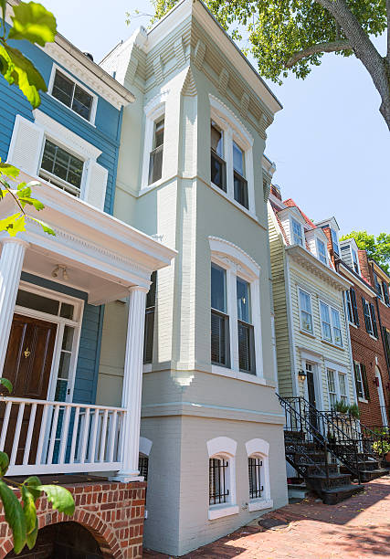 istock Georgetown historical district facades Washington 476298588