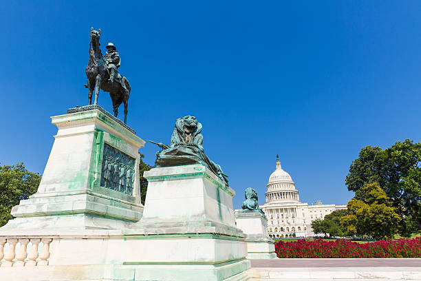 istock Capitol building Washington DC sunlight congress 476316608