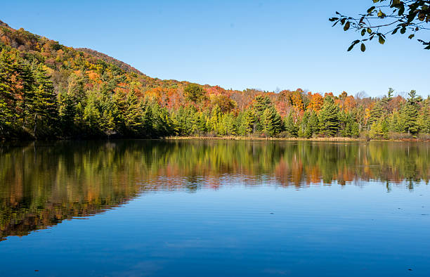 istock Fall foliage at Equinox pond in Vermont 476336204