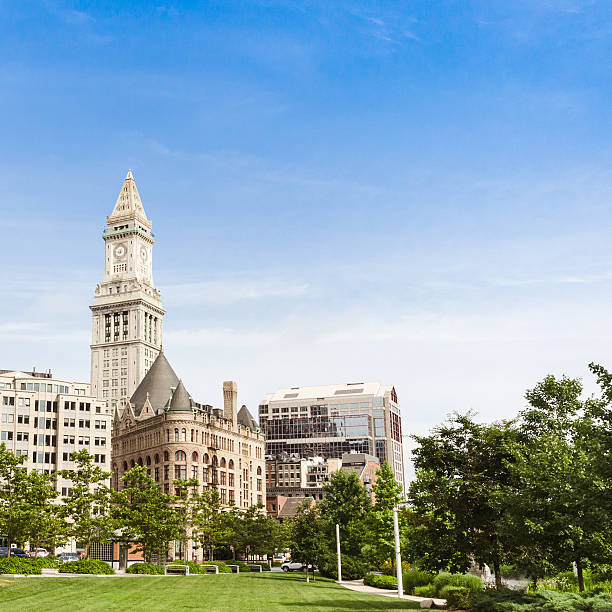 istock boston park - urban scene 476346307