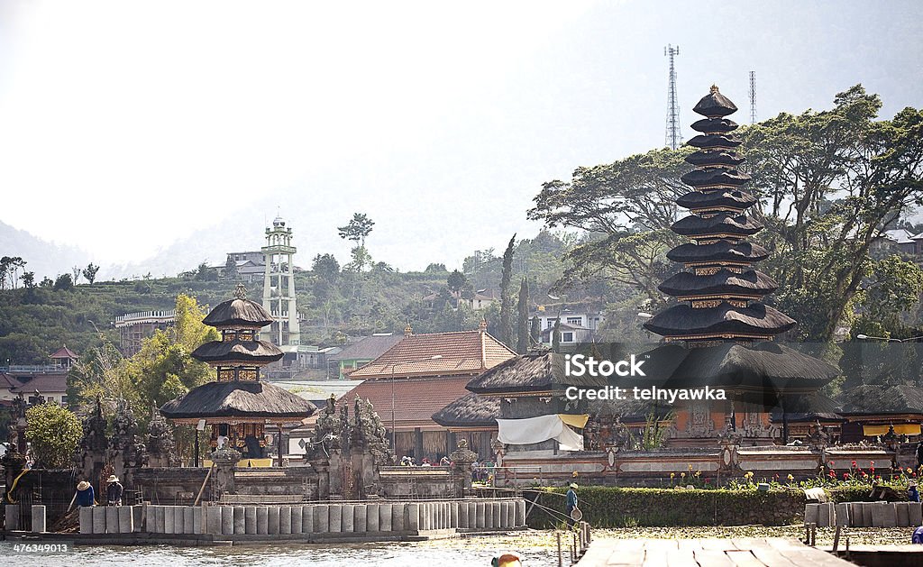 Ulun Danu templo em Bali, Indonésia - Foto de stock de Arquitetura royalty-free