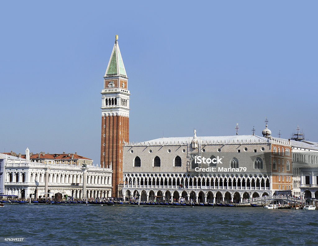 Piazza San Marco mit Kampanile und Doge Palace, Venedig, Italien - Lizenzfrei Architektur Stock-Foto