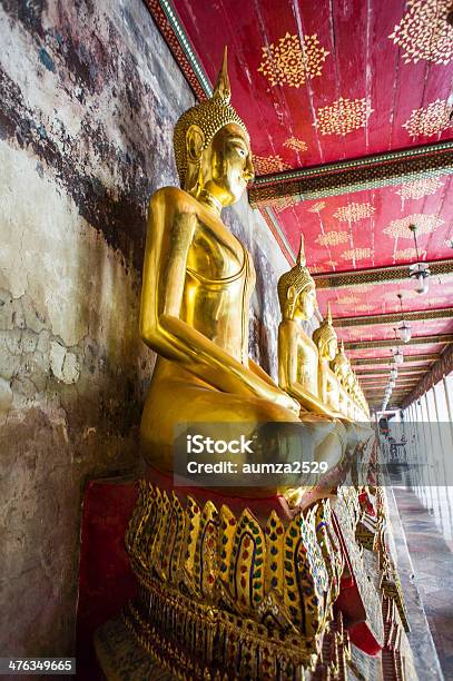 Golden Buddhas W Wat Sutat - zdjęcia stockowe i więcej obrazów Azja - Azja, Azja Południowo-Wschodnia, Bangkok