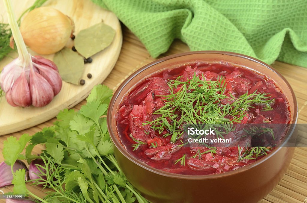 Sopa de Beterraba vermelha com Endro - Royalty-free Alho Foto de stock