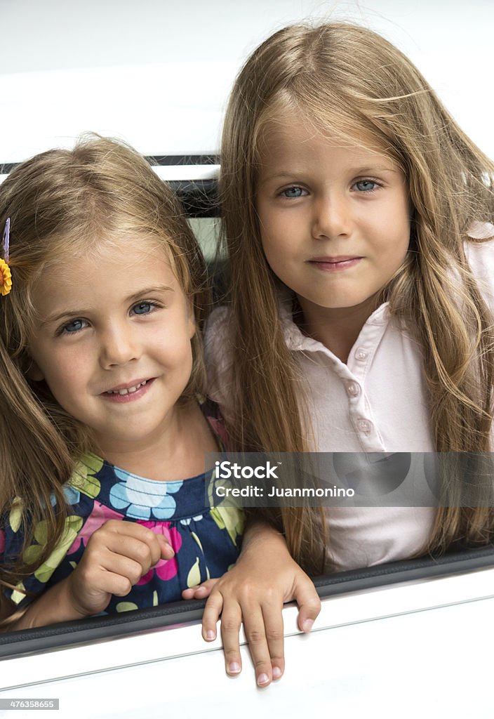 Sorridente little girls - Foto stock royalty-free di 4-5 anni