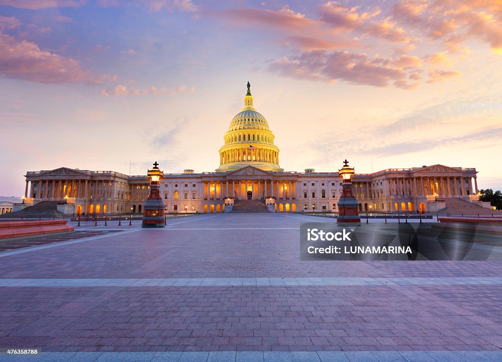 Edifício do Capitólio de Washington DC pôr do sol Congresso dos EUA - Foto de stock de Capitólio - Capitol Hill royalty-free