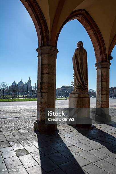 Pádua - Fotografias de stock e mais imagens de Dante - Poeta italiano - Dante - Poeta italiano, Ao Ar Livre, Dia