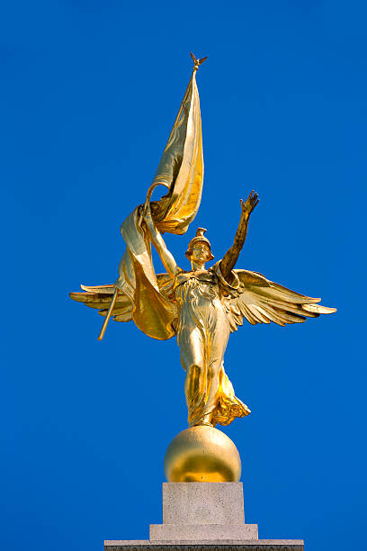 istock World War II Memorial in washington DC USA 476381114