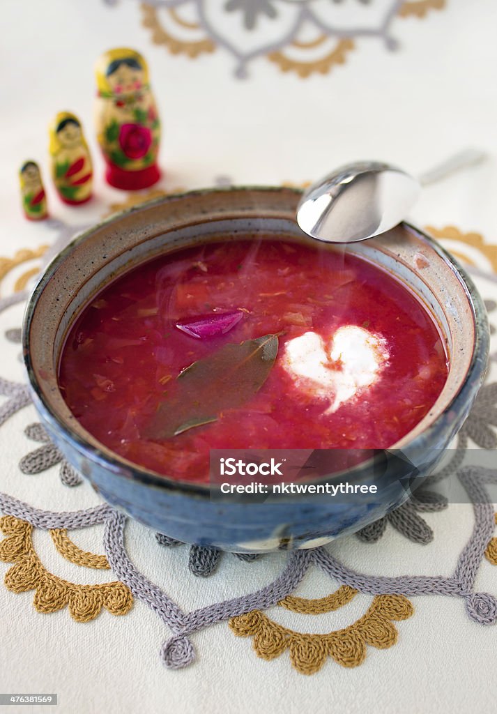 Casa in cucina vegetariana borscht Zuppa - Foto stock royalty-free di Alimentazione sana