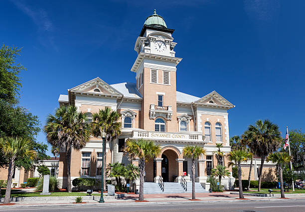 istock Suwannee County Courthouse - Live Oak, Florida 476388260