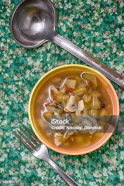 Sopa De Champiñones Foto de stock y más banco de imágenes de Apio - Apio, Calor, Cena