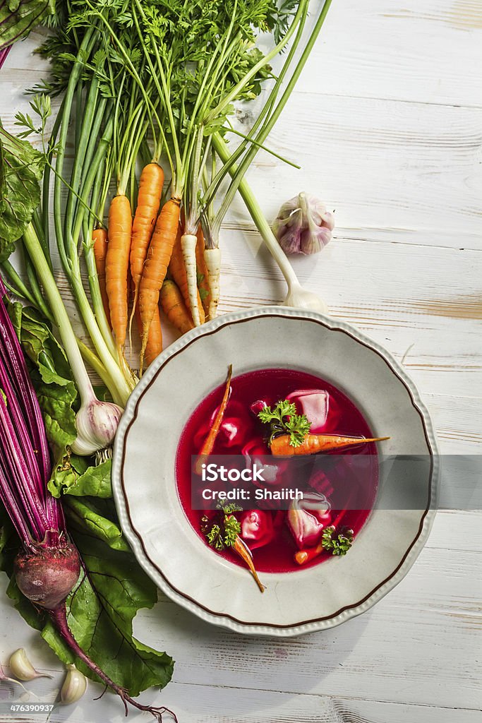 Saudável sopa com legumes frescos apenas - Foto de stock de Alho royalty-free