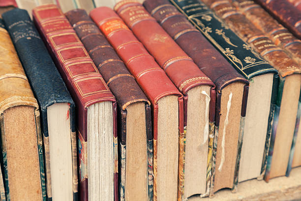 istock Old used vintage books lay on the shelf 476391872