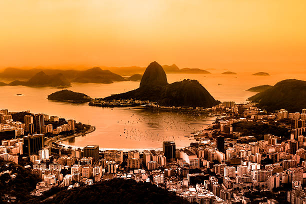 рио-де-жанейро, бразилия - rio de janeiro panoramic skyline scenics стоковые фото и изображения