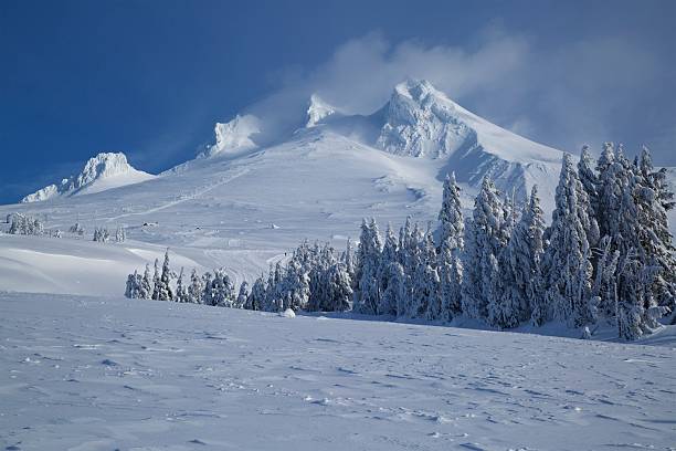 istock Mt Hood in winter 476407823