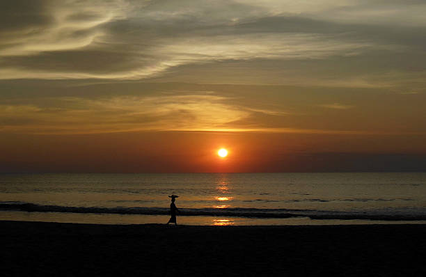 istock Sunset on the Bay of Bengal 476408239