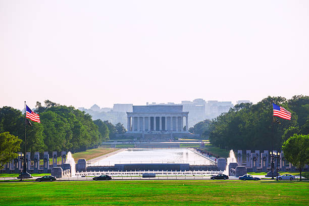 istock Abraham Lincoln Memorial sunset Washington Dc 476415010