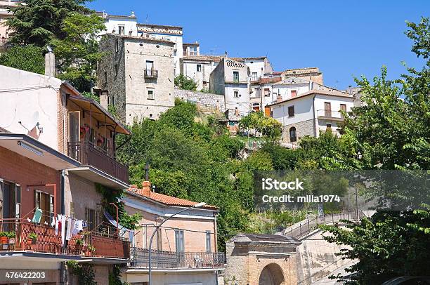 のパノラマに広がる眺めをもつ Alberona ます Puglia ます イタリアます - イタリアのストックフォトや画像を多数ご用意 - イタリア, バルコニー, フォッジア県