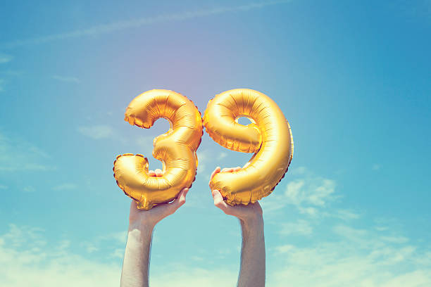 istock Gold number 39 balloon 476428614