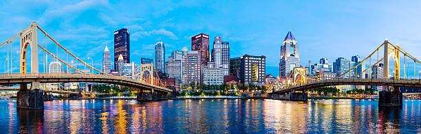 Pittsburgh, Pennsylvania At Night Downtown Pittsburgh, Pennsylvania at night. sixth street bridge stock pictures, royalty-free photos & images