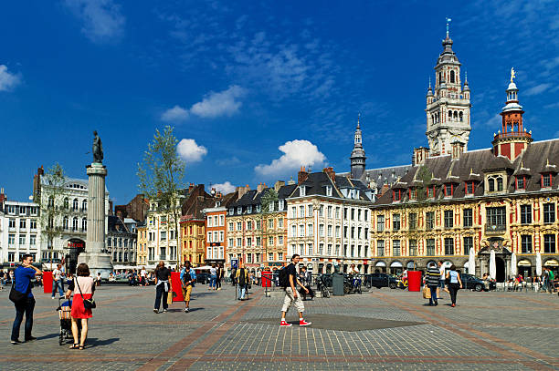 lille grand place - polarizer stock-fotos und bilder