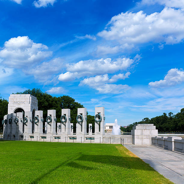 istock World War II Memorial in washington DC USA 476443626