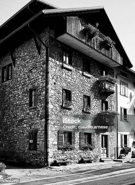 Old Zu Hause Stockfoto und mehr Bilder von Alt - Alt, Autonome Provinz Trient, Bauwerk
