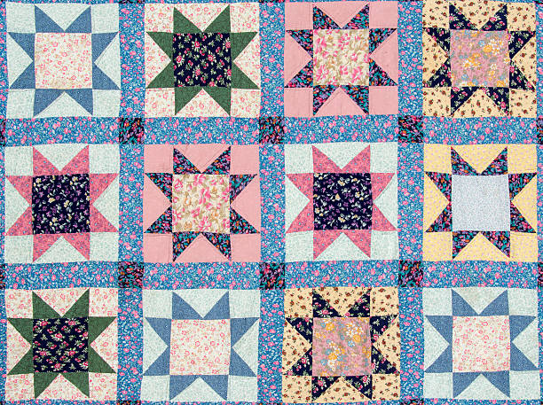 퀼트 및 거수 동기 - quilt patchwork textile blanket 뉴스 사진 이미지