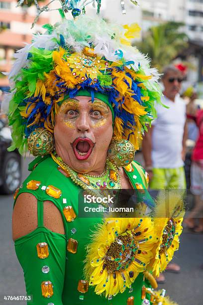 Parata Di Carnevale A Rio - Fotografie stock e altre immagini di Adulto - Adulto, Albero, Albero tropicale