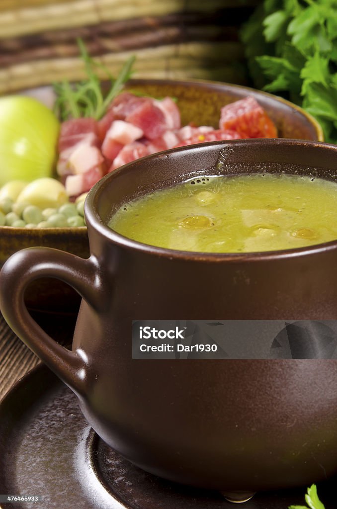 エンドウ豆のスープ - エンドウ豆のロイヤリティフリーストックフォト