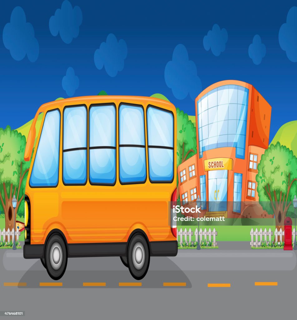 bus jaune sur la rue - clipart vectoriel de Arbre libre de droits