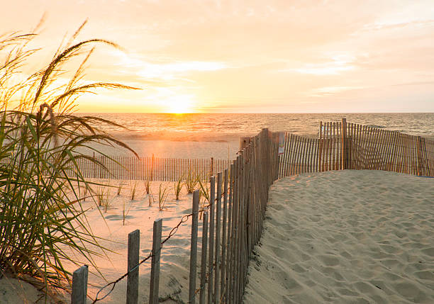 Nascer do sol Sul Bethany Beach Delaware - fotografia de stock