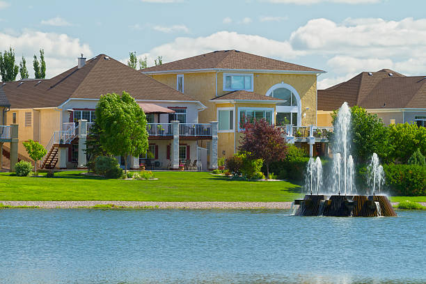 istock Canadian luxury  houses in Manitoba 476476483