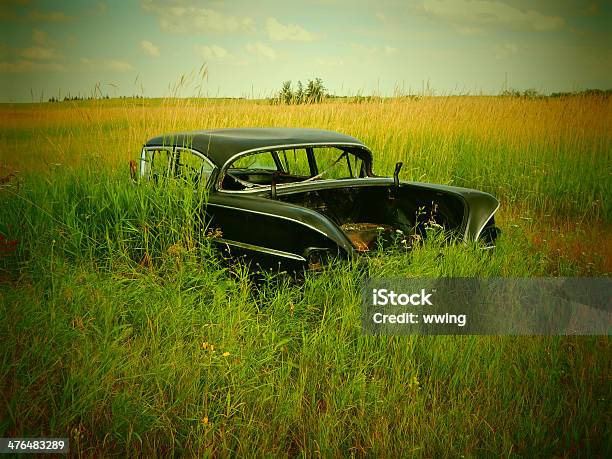 Verlassenen Chevrolet Impala Stockfoto und mehr Bilder von Agrarbetrieb - Agrarbetrieb, Außenaufnahme von Gebäuden, Digital generiert