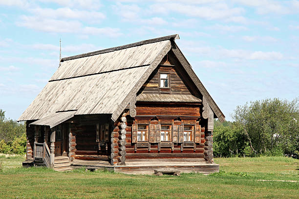 istock Old wooden house 476486883