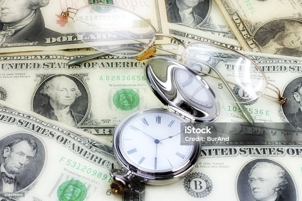 Orologio occhiali dollari - Foto stock royalty-free di Affari