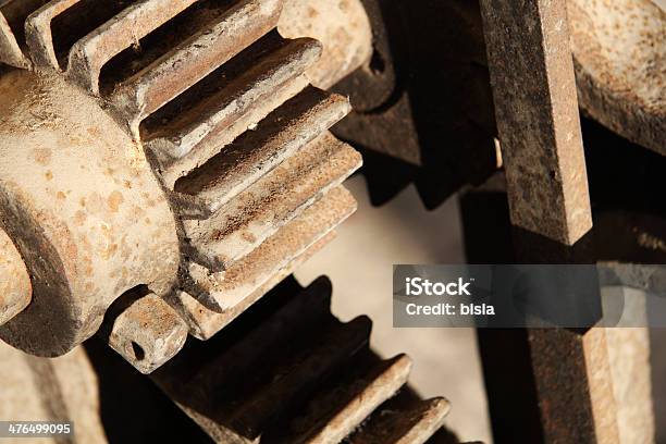 Foto de Rusty Gears e mais fotos de stock de Abandonado - Abandonado, Antigo, Dente de Engrenagem