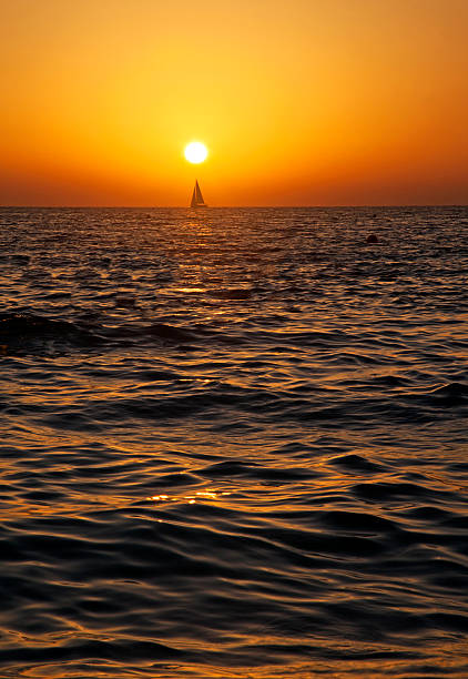 istock Sunset over the Persian Gulf 476502518