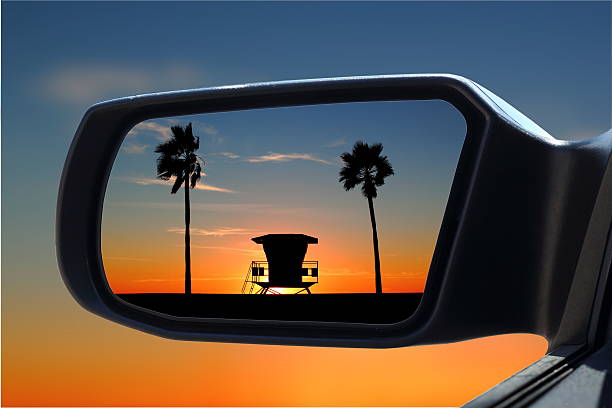 espejo de automóviles - rear view mirror car mirror sun fotografías e imágenes de stock