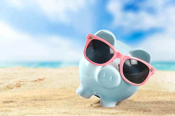 istock Bank, banking, summer 476519380