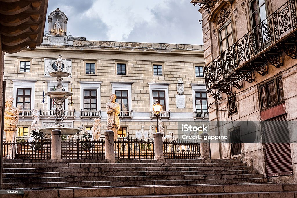 Fuente Pretoria en Palermo, Sicilia, Italia - Foto de stock de Aire libre libre de derechos