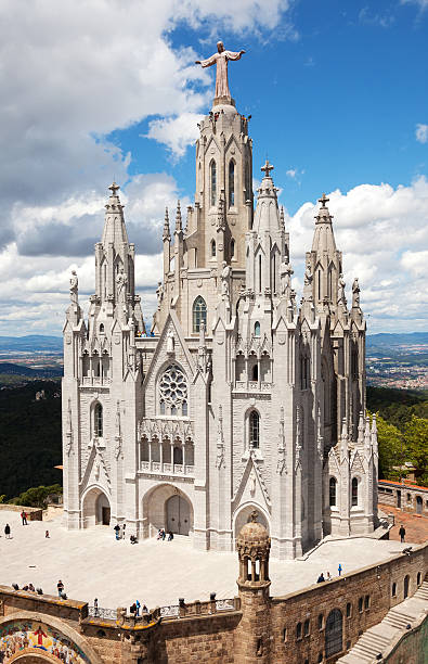 istock Temple Expiatori del Sagrat Cor 476534793