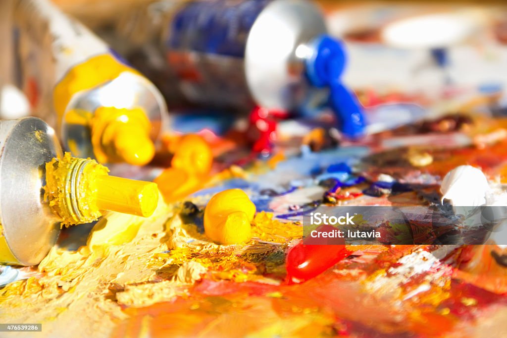 mixing oil paints mixing oil paints  Acrylic Painting Stock Photo